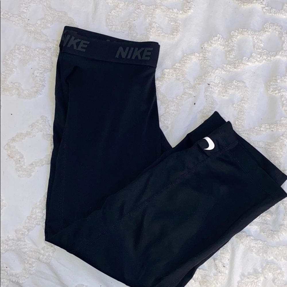 black nike leggings